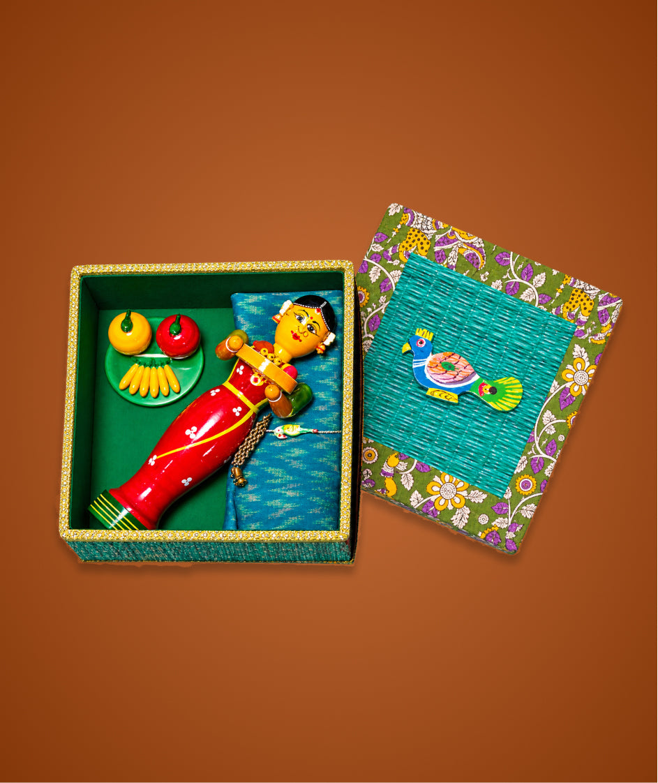 Vadhu (Pellikuturu Hamper)